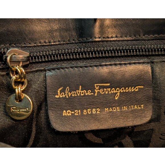 Salvatore Ferragamo Gancini Black Leather Shoulder Bag - Picture 4 of 7